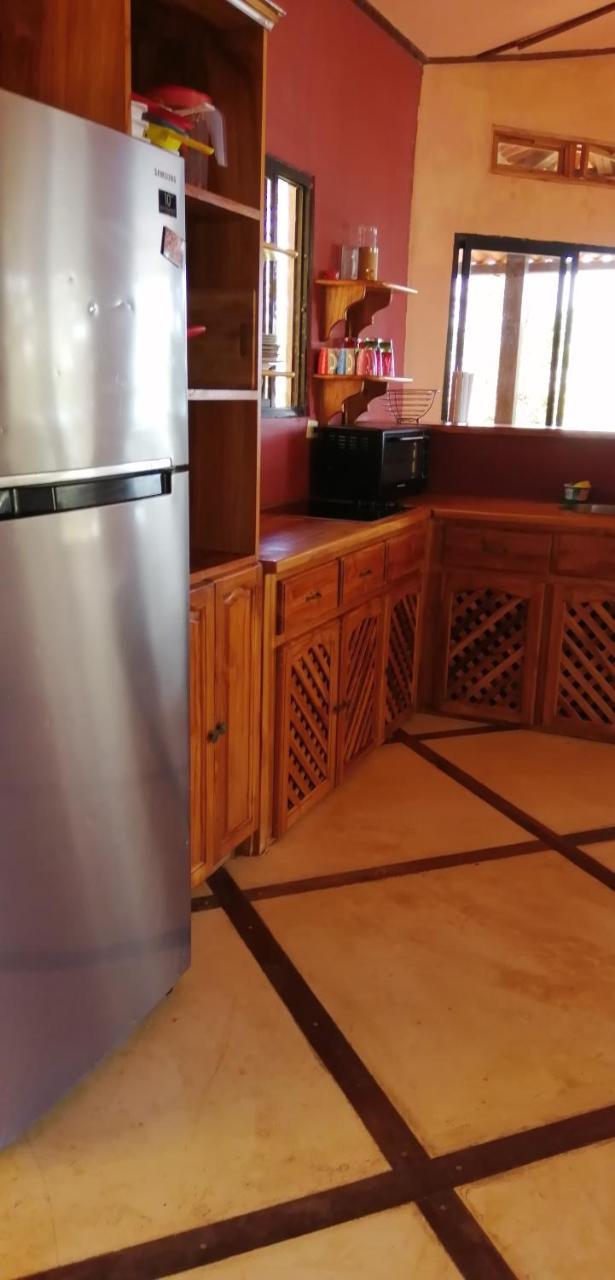 بوكاتشيكا Howlers Bay Hotel المظهر الخارجي الصورة