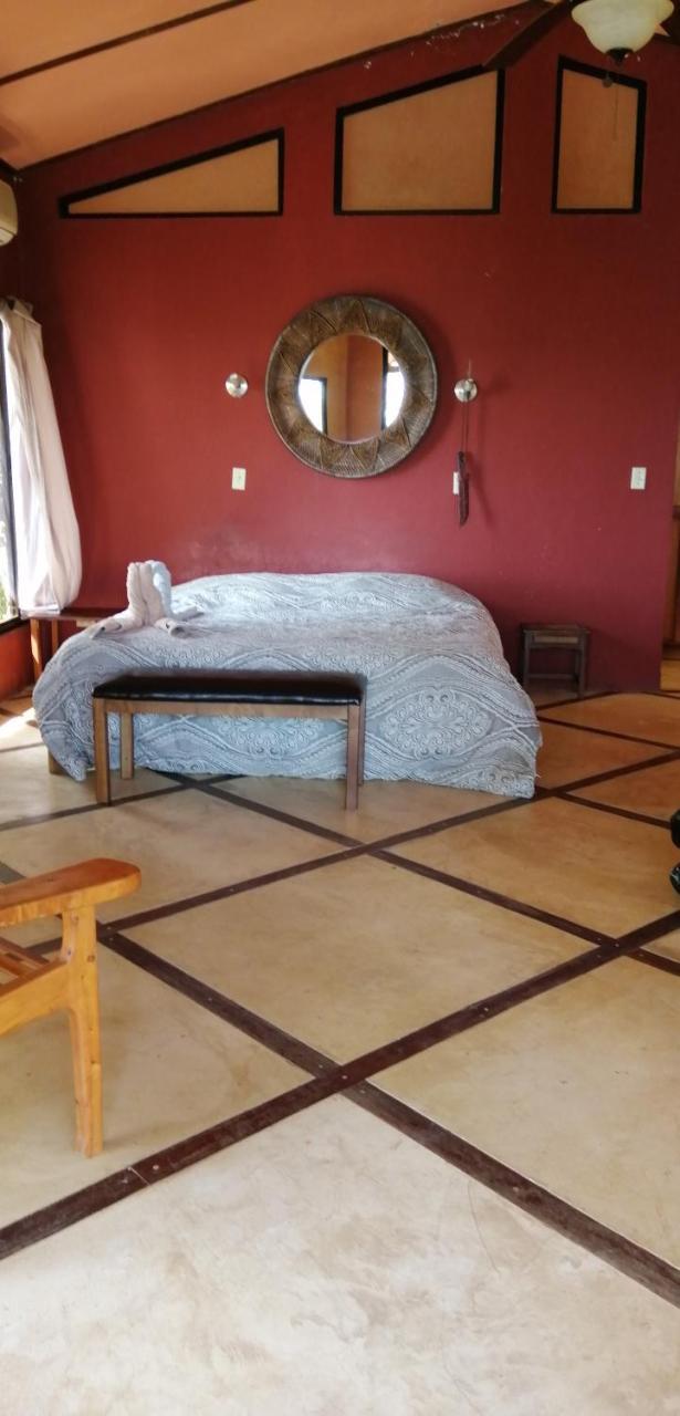 بوكاتشيكا Howlers Bay Hotel المظهر الخارجي الصورة